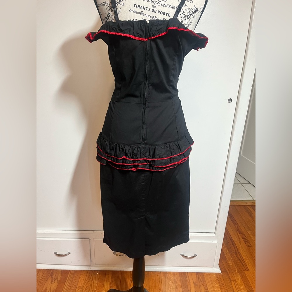 Black Off-Shoulder Midi Dress with Pink Skull Accent - Picture 3 of 9